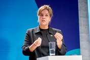 Mona Neubaur, Bündnis 90/Die Grünen, Ministerin für Wirtschaft, Industrie, Klimaschutz und Energie und stellvertretende Ministerpräsidentin des Landes Nordrhein-Westfalen.